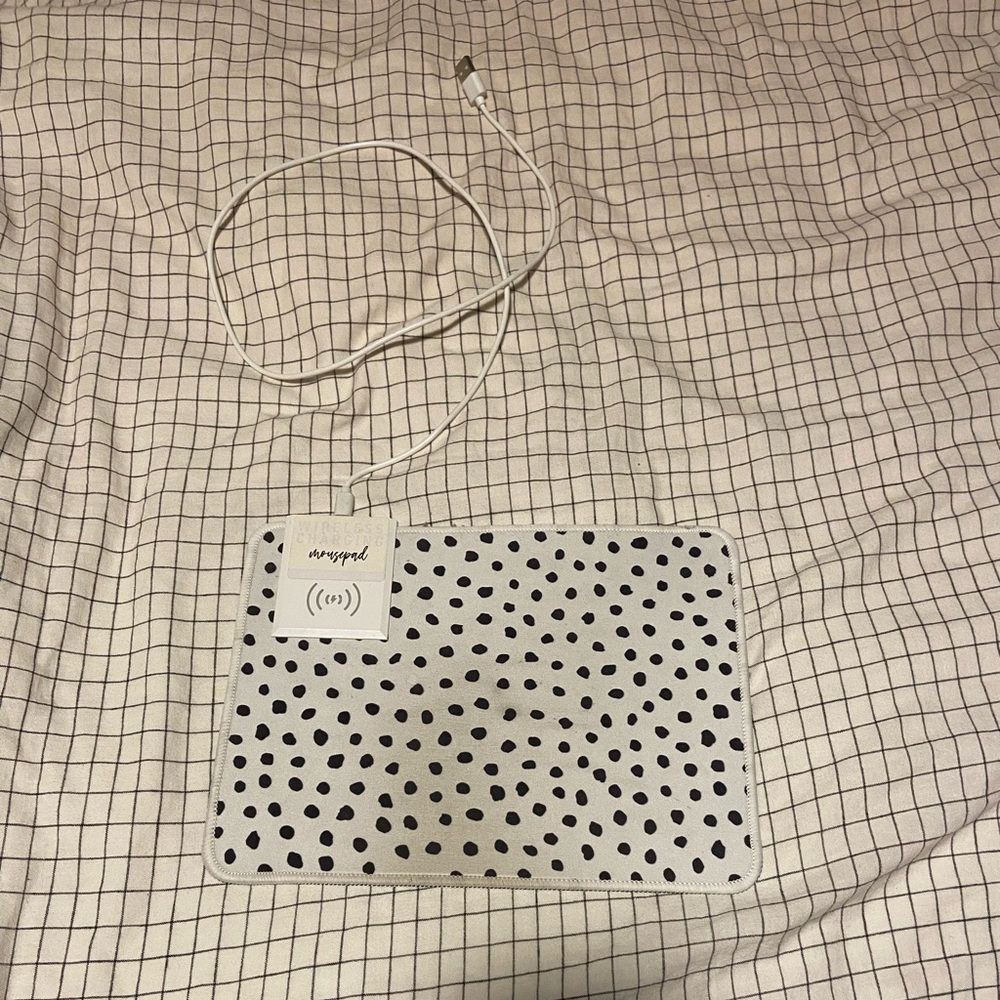 Dot Mouse Pad